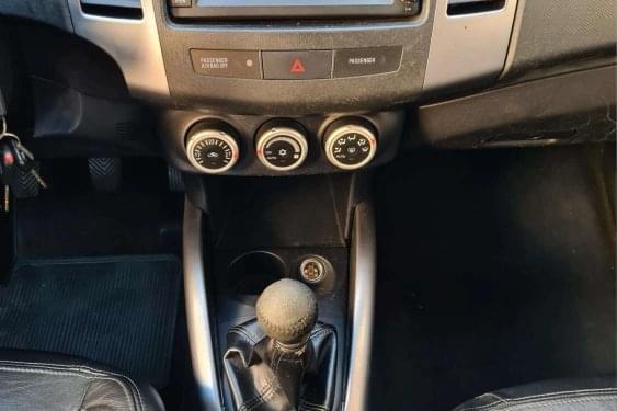 CITROEN C-CROSSER 2.2HDI 160cv. EXCLUSIVE 2008 de segunda mano