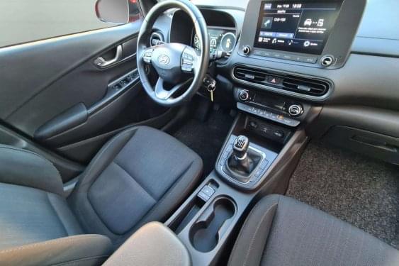 HYUNDAI KONA 1.0 TGDI 120cv. 48V KLASS HÍBRIDO 2022 de segunda mano
