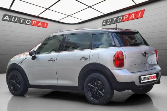 MINI COUNTRYMAN COOPER D 2.0 DPF 112cv. AUTOMÁTICO 2016 de segunda mano