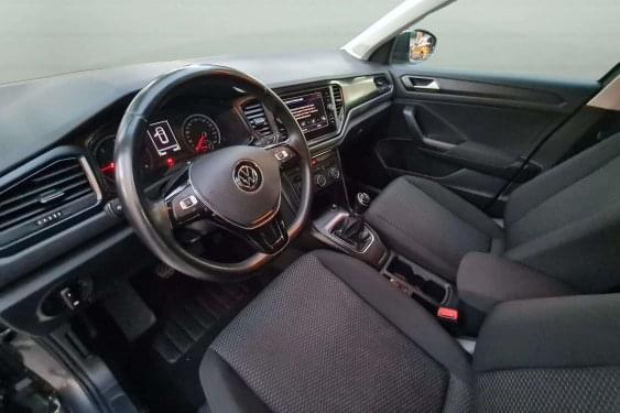 VOLKSWAGEN T-ROC 2.0 TDI 115cv. ADVANCED 2021 de segunda mano