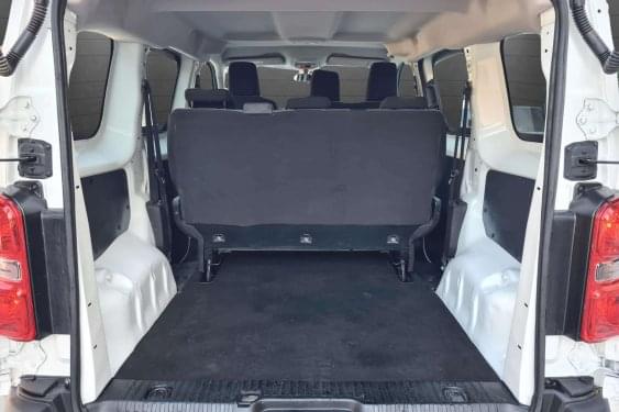 PEUGEOT TRAVELLER EXPERT 1.5 BlueHDI 100cv. 6v. COMPACT. 2019 de segunda mano