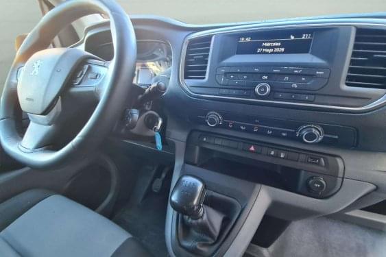 PEUGEOT TRAVELLER EXPERT 1.5 BlueHDI 100cv. 6v. COMPACT. 2019 de segunda mano