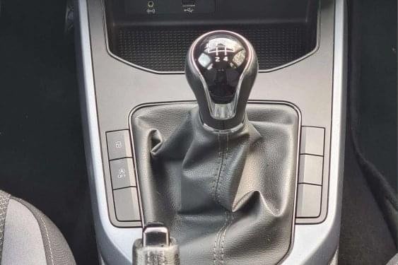 SEAT ARONA 1.6 TDI 95cv. REFERENCE 2020 de segunda mano