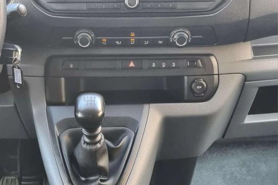 OPEL VIVARO 1.5 BlueHDI 100cv. STANDARD 2021 de segunda mano