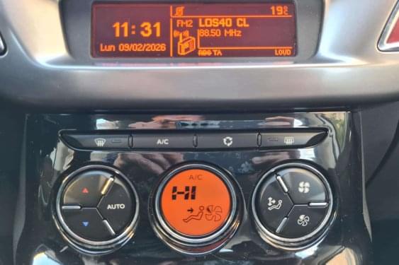 CITROEN C3 1.2i 82cv. COLLECTION 2014 de segunda mano