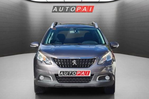 PEUGEOT 2008 1.2i 110cv. ACTIVE PACK NAVI 2016 de segunda mano