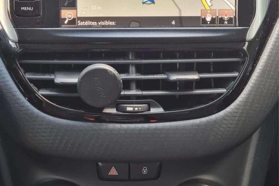 PEUGEOT 2008 1.2i 110cv. ACTIVE PACK NAVI 2016 de segunda mano