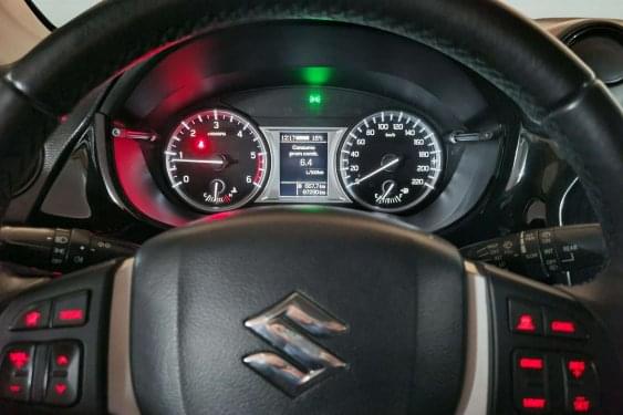 SUZUKI VITARA 4X4 1.6d ALL GRIP 120cv. 4WD 2017 de segunda mano