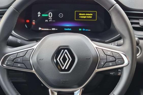 RENAULT CAPTUR CAPTUR Techno E-Tech 145cv. Full hybrid 2025 de segunda mano