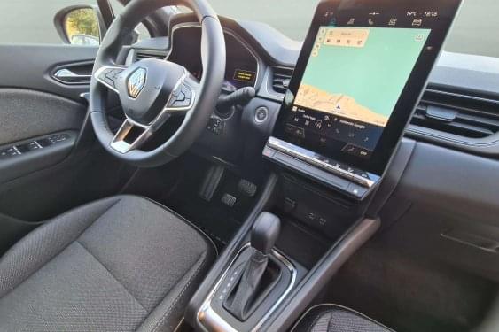 RENAULT CAPTUR CAPTUR Techno E-Tech 145cv. Full hybrid 2025 de segunda mano