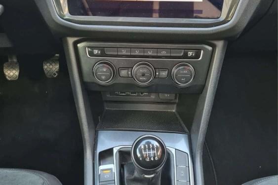 VOLKSWAGEN TIGUAN 2.0TDI 150cv. SPORT 4MOTION 2018 de segunda mano