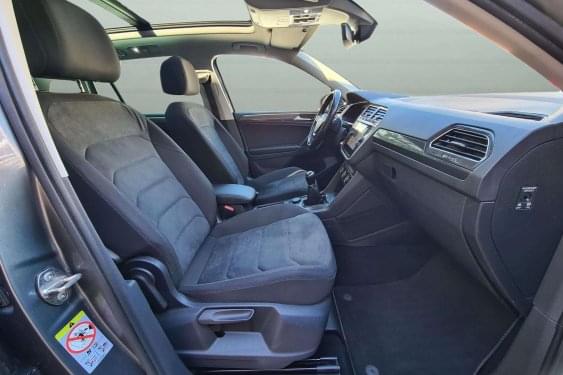 VOLKSWAGEN TIGUAN 2.0TDI 150cv. SPORT 4MOTION 2018 de segunda mano