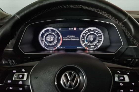 VOLKSWAGEN TIGUAN 2.0TDI 150cv. SPORT 4MOTION 2018 de segunda mano