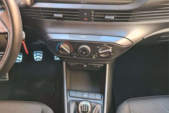 HYUNDAI BAYON 1.2mpi 85cv. MAXX 2022 de segunda mano