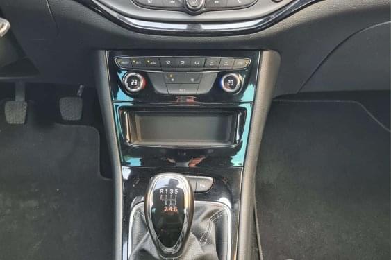 OPEL ASTRA 1.5 D 122cv. ULTIMATE 5 puertas 2021 de segunda mano