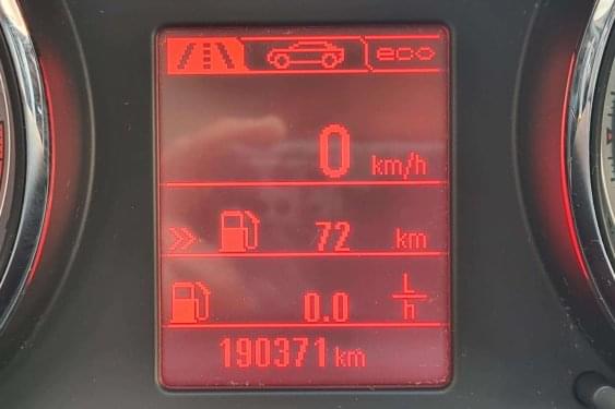 OPEL ASTRA 1.6CDTI 110cv. EXCELLENCE 2014 de segunda mano