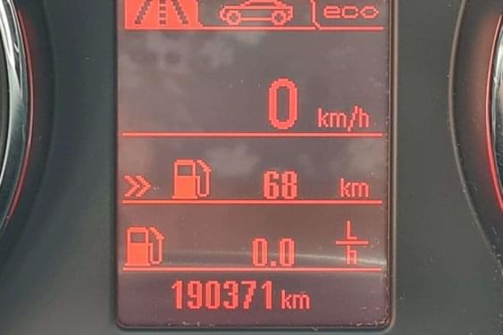 OPEL ASTRA 1.6CDTI 110cv. EXCELLENCE 2014 de segunda mano