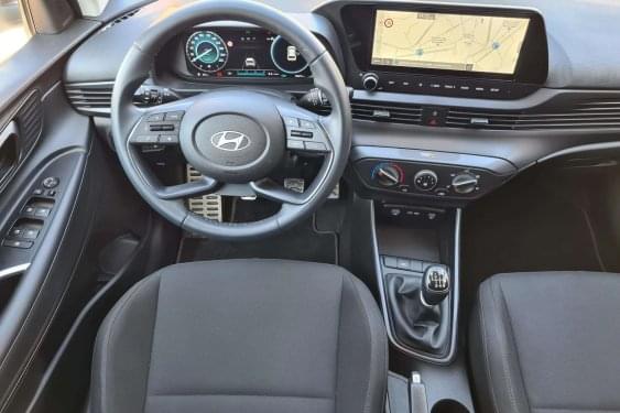 HYUNDAI BAYON 1.0 TCI / GDI 48V MHV TURBO 2024 de segunda mano