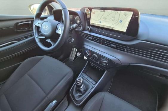 HYUNDAI BAYON 1.0 TCI / GDI 48V MHV TURBO 2024 de segunda mano