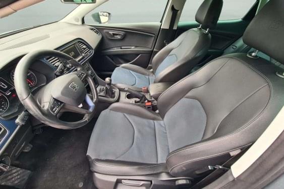 SEAT LEÓN 1.4TSI 125cv. STYLE CONNECT 2016 de segunda mano