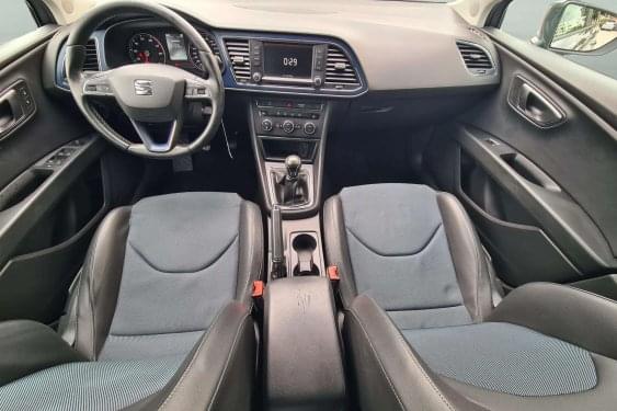 SEAT LEÓN 1.4TSI 125cv. STYLE CONNECT 2016 de segunda mano