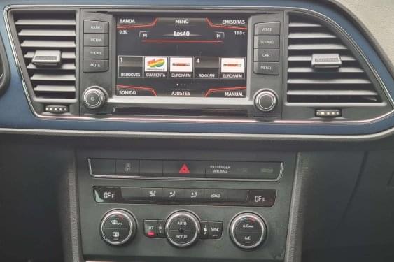 SEAT LEÓN 1.4TSI 125cv. STYLE CONNECT 2016 de segunda mano