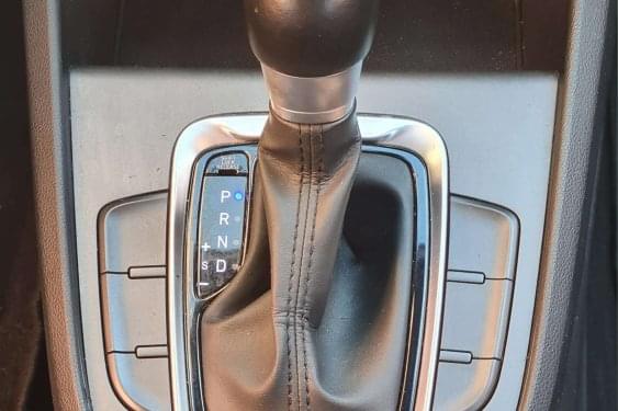 HYUNDAI KONA 1.6 GDI HEV 140cv. DCT KLASS autom. 2021 de segunda mano