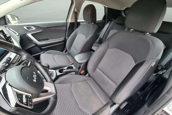 KIA XCEED 1.0 TGDI 120cv. DRIVE 2021 de segunda mano