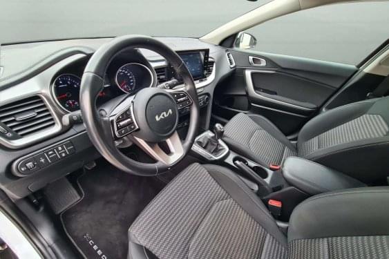 KIA XCEED 1.0 TGDI 120cv. DRIVE 2021 de segunda mano