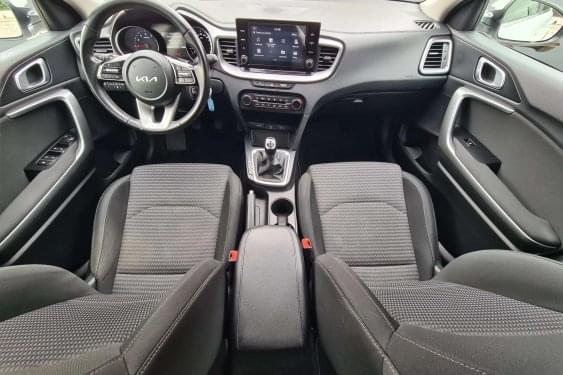 KIA XCEED 1.0 TGDI 120cv. DRIVE 2021 de segunda mano