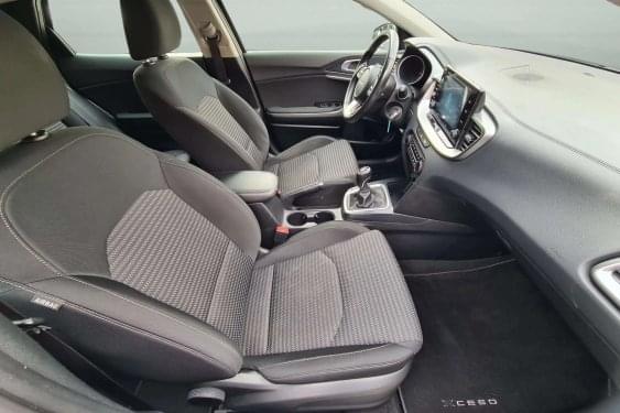 KIA XCEED 1.0 TGDI 120cv. DRIVE 2021 de segunda mano