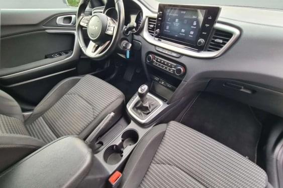 KIA XCEED 1.0 TGDI 120cv. DRIVE 2021 de segunda mano