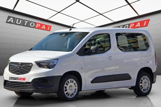 OPEL COMBO LIFE 1.5D 100cv. BUSINESS EDITION 2023 de segunda mano