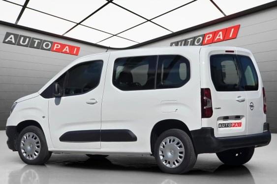 OPEL COMBO LIFE 1.5D 100cv. BUSINESS EDITION 2023 de segunda mano