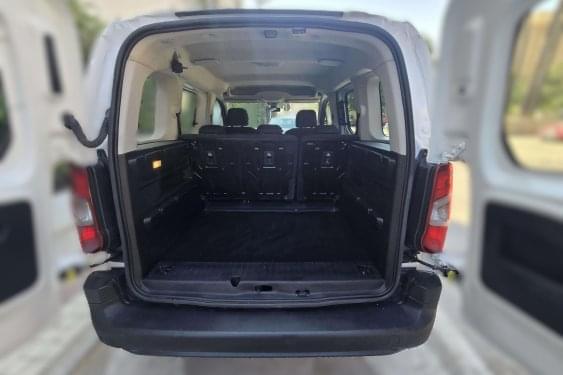 OPEL COMBO LIFE 1.5D 100cv. BUSINESS EDITION 2023 de segunda mano