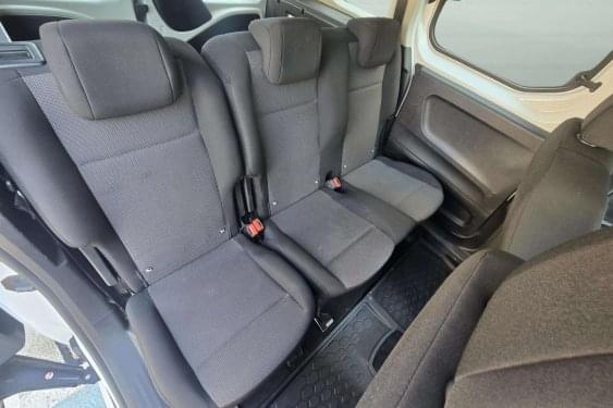 OPEL COMBO LIFE 1.5D 100cv. BUSINESS EDITION 2023 de segunda mano