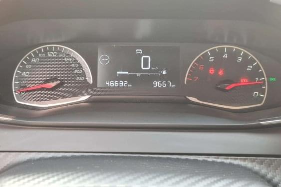 PEUGEOT 208 1.5 BlueHDI 100cv. ACTIVE PACK 2022 de segunda mano