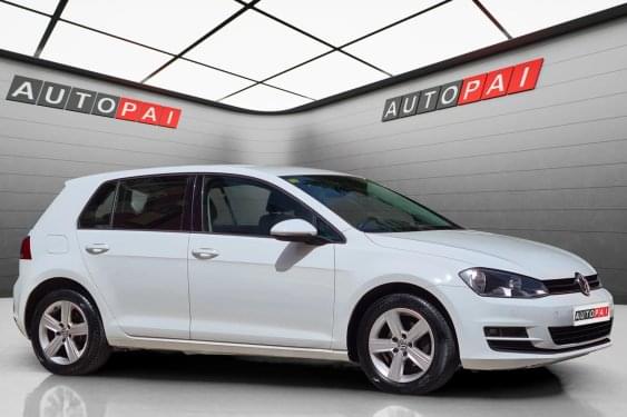 VOLKSWAGEN GOLF 1.6TDI 105CV 2014 de segunda mano
