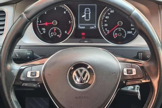 VOLKSWAGEN GOLF 1.6TDI 105CV 2014 de segunda mano