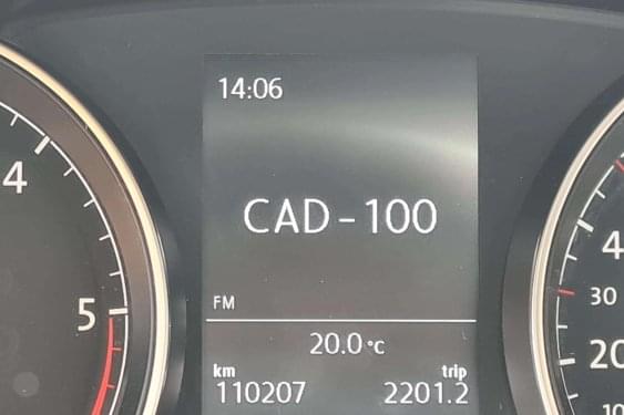 VOLKSWAGEN GOLF 1.6TDI 105CV 2014 de segunda mano