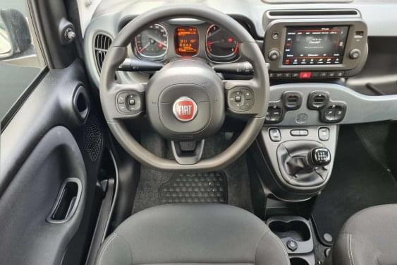 FIAT PANDA 1.0 GSE HYBRID PACK TECH 70cv. 2023 de segunda mano