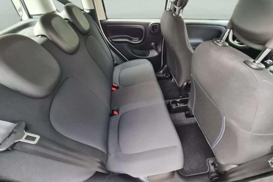 FIAT PANDA 1.0 GSE HYBRID PACK TECH 70cv. 2023 de segunda mano