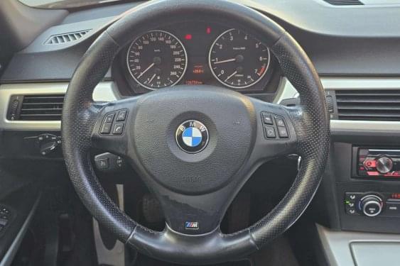 BMW SERIE 3 320i 150cv. 2006 de segunda mano
