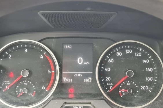 VOLKSWAGEN CRAFTER CHASIS 35 CABINA SIMPLE L4 BATALLA LARGA 2021 de segunda mano