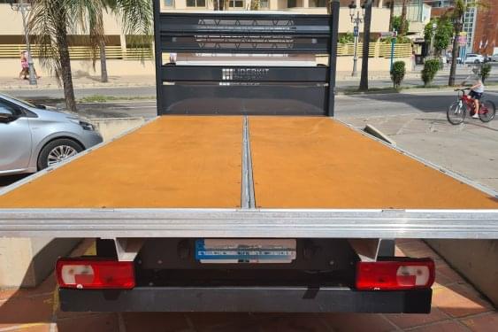 VOLKSWAGEN CRAFTER CHASIS 35 CABINA SIMPLE L4 BATALLA LARGA 2021 de segunda mano