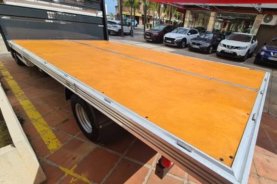 VOLKSWAGEN CRAFTER CHASIS 35 CABINA SIMPLE L4 BATALLA LARGA 2021 de segunda mano