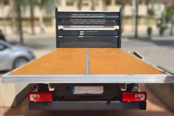 VOLKSWAGEN CRAFTER CHASIS 35 CABINA SIMPLE L4 BATALLA LARGA 2021 de segunda mano