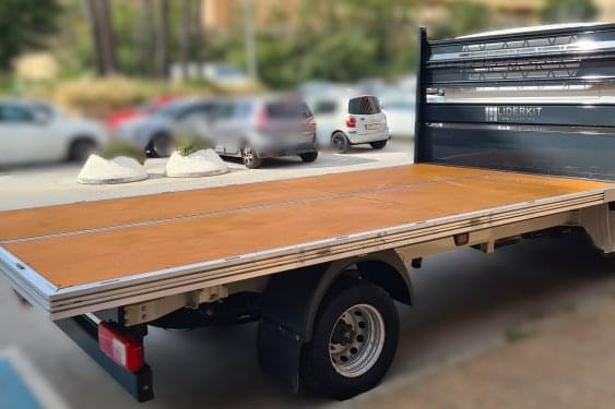 VOLKSWAGEN CRAFTER CHASIS 35 CABINA SIMPLE L4 BATALLA LARGA 2021 de segunda mano