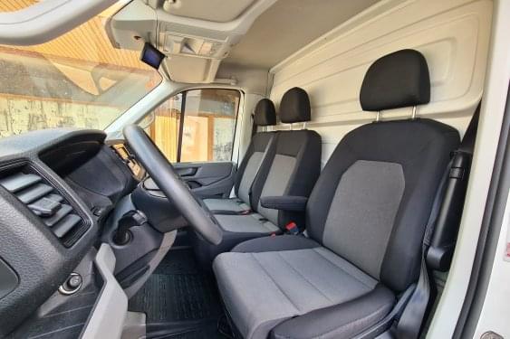 VOLKSWAGEN CRAFTER CHASIS 35 CABINA SIMPLE L4 BATALLA LARGA 2021 de segunda mano