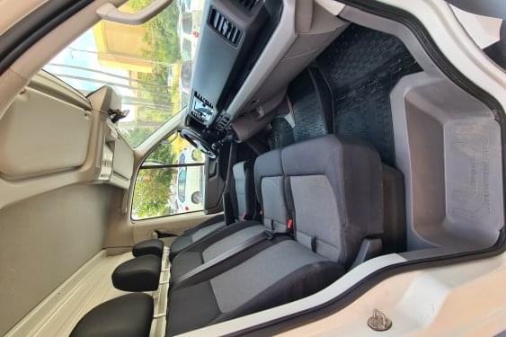 VOLKSWAGEN CRAFTER CHASIS 35 CABINA SIMPLE L4 BATALLA LARGA 2021 de segunda mano